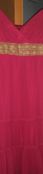 Prom/party - Picture 2 of 3